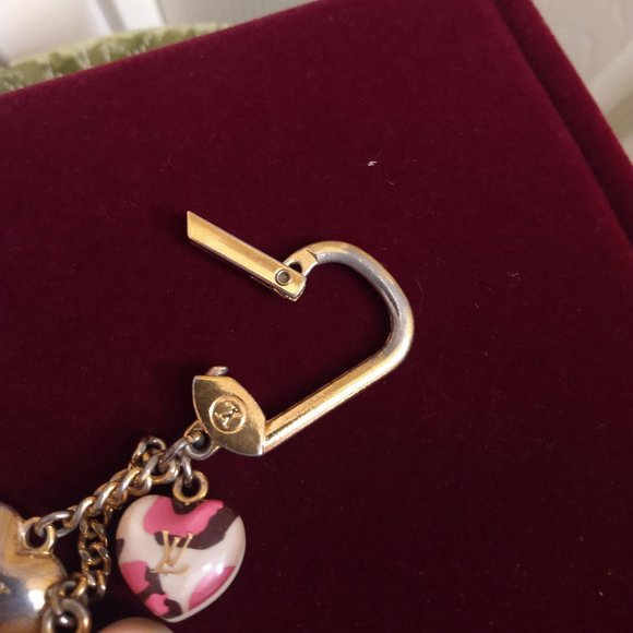 Louis Vuitton Stephan Sprouse Leopard Heart Charm - Picture 6 of 8